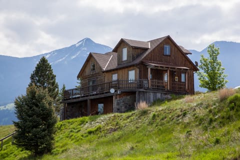 Yellowstone House