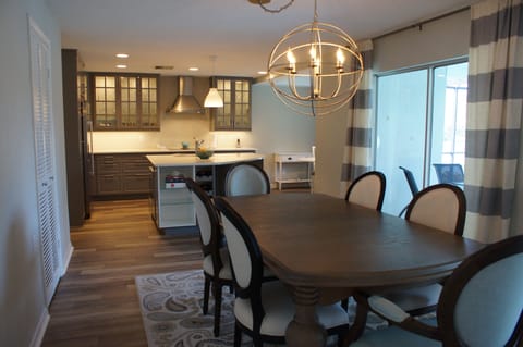 Dining table extends to seat 8