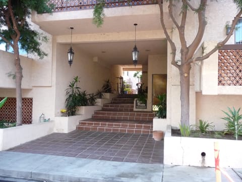 Entering Complex