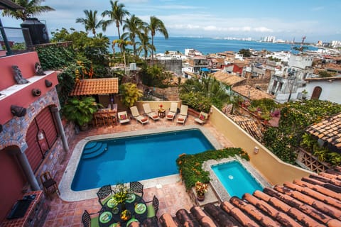Beautifully located overlooking the Banderas bay just 3 blocks from the Malecon