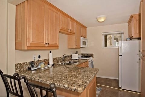 A breakfast bar to enjoy your meals