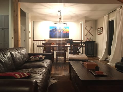 Living room/dining table #1