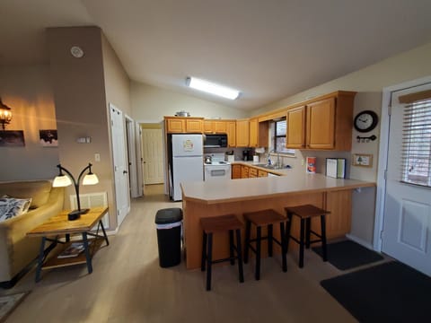 Extra Seating at Kitchen Counter