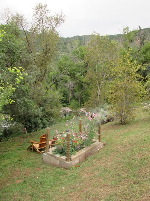 PATH TO VARIOUS RIVER ACCESSES