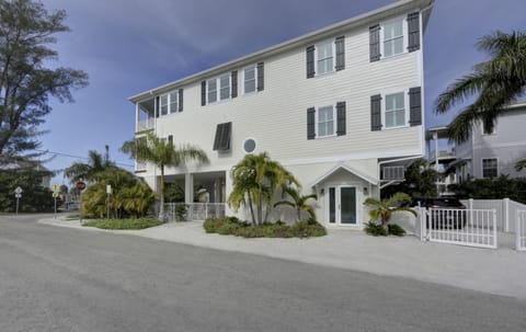Parking gate and entrance