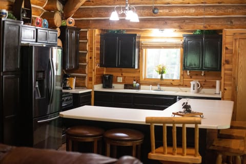 New appliances in our fully outfitted kitchen.