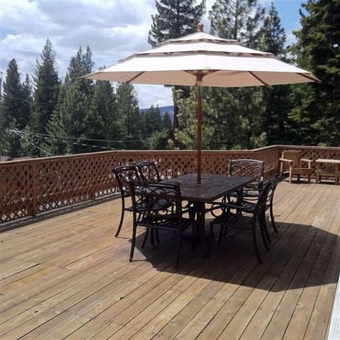 1,000 sq ft of decking, filtered lake view, heat lamps, and stainless steel bbq
