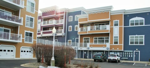 Beautiful building with plenty of parking