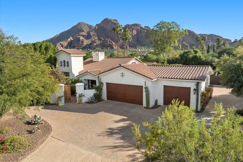 Incredible views in walking access to camelback Mountain