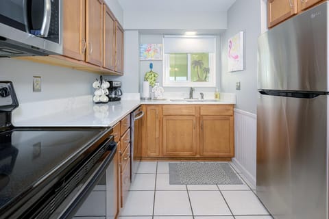 Full size appliances and starter amenities available!