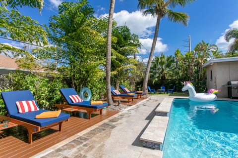 Ultra Luxury Lounge Beds + Private Tropical Backyard