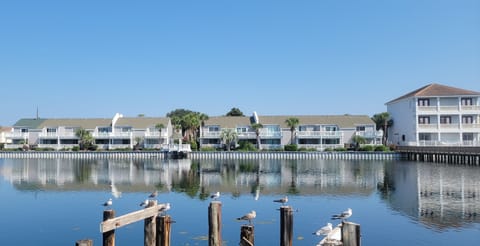 Beautiful lakeview you get to wake up to every morning with a smile!