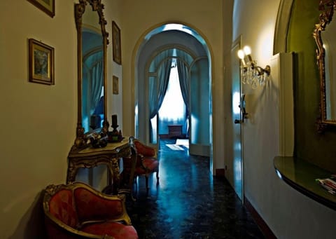 Class, atmosphere, convenience, superior quality and comfort - This is L'ARENA.