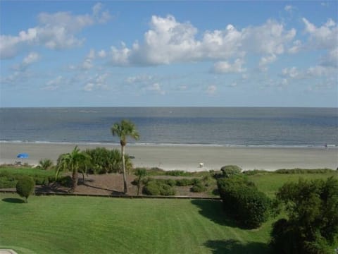 Direct Ocean View from Living Room and Balcony