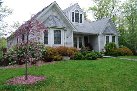 Late spring front view of paradise