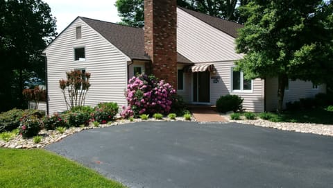 Kathy's Place entrance