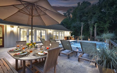 Dining on the Pool Deck 