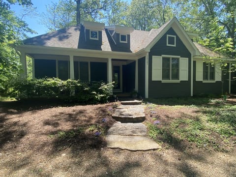 Exterior Freshly Painted 2022