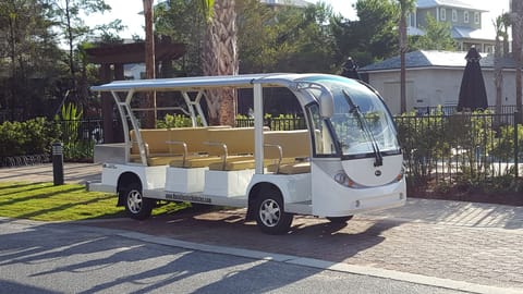 Super easy and quick tram service to the beach.