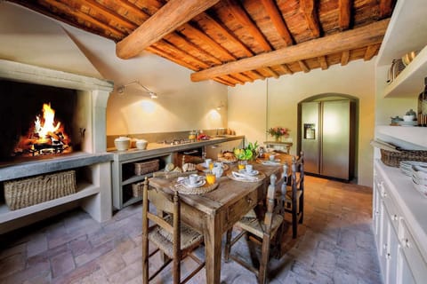 Main Villa_ Fully Equipped Kitchen