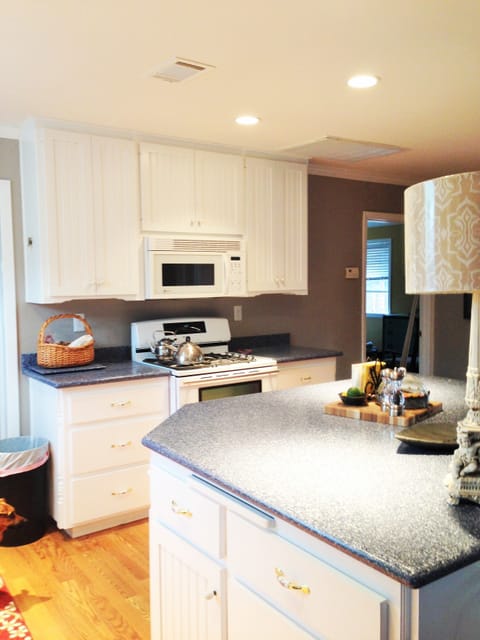 Kitchen with center island