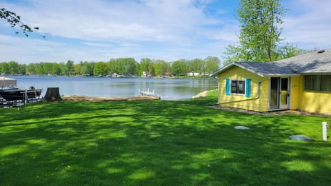 Cottage has a large front and back yard for all your yard activities