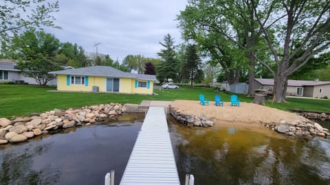 40Ft Aluminum "Cool Touch" dock. Its never hot to walk on.