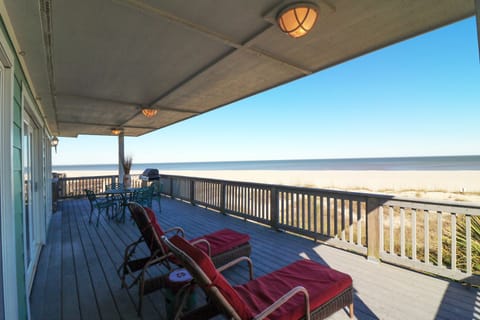 Ocean view from the spacious oceanfront deck
Accessed from the main living area of the home or an outdoor staircase 
(Top floor)