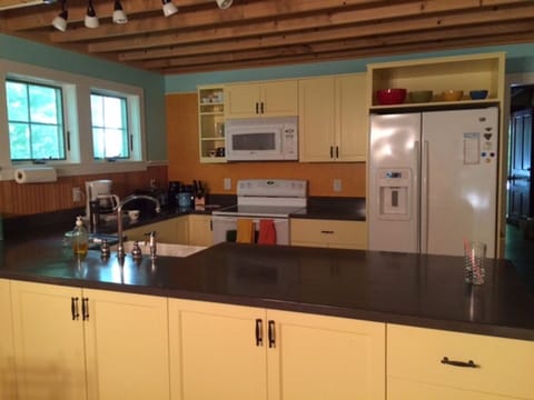 Kitchen:  Work area has tons of space and all modern appliances.