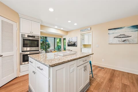 Kitchen at 2 Gadwall