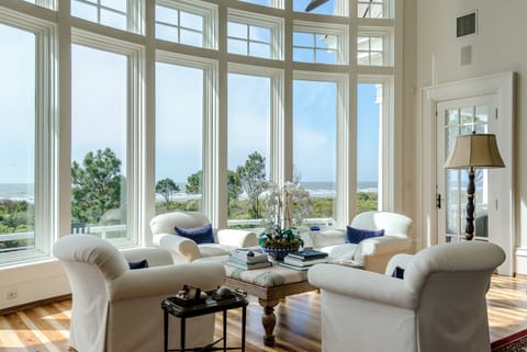 Great room view to the ocean