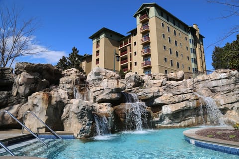 Welcome To RiverStone Resort & Spa!