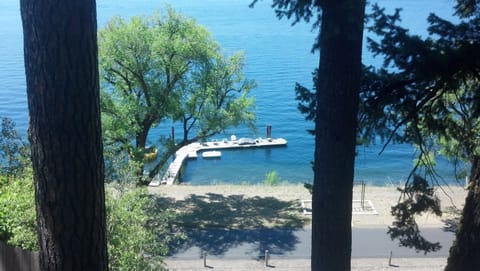 Dock