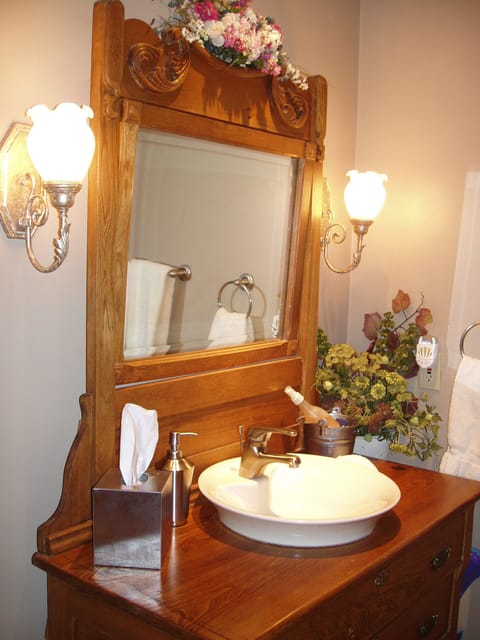 Downstairs Vanity - Full Bath