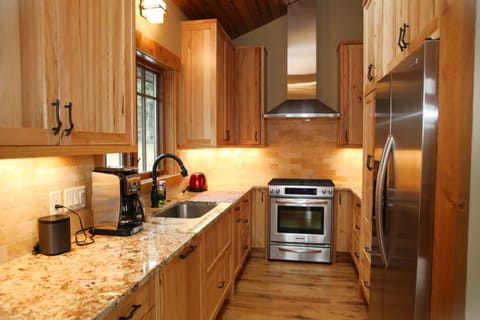 Guest house full kitchen. All new stainless steel appliances.