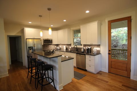 Kitchen - Fully equipped for the gourmet chef