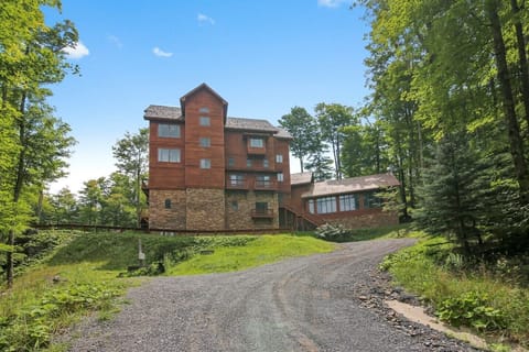 Upon Entrance on Winterset Drive