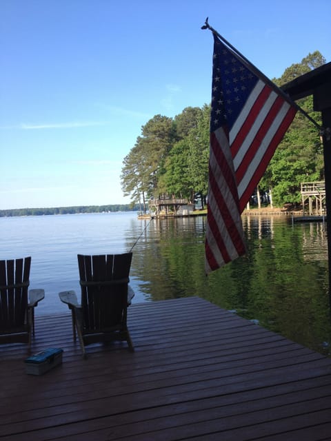 What a great way to start your day on the lake!