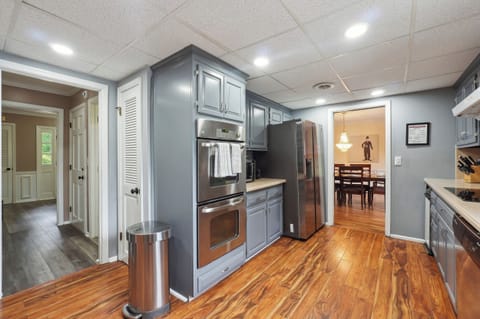 Full Kitchen with stainless-steel appliances -Main Level