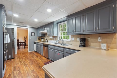 Full Kitchen with stainless-steel appliances -Main Level