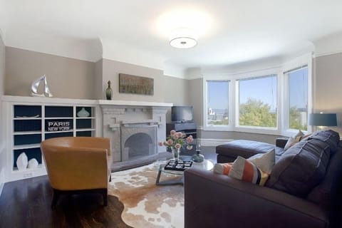 Living room with peek-a-boo views of the City and Dolores Park 