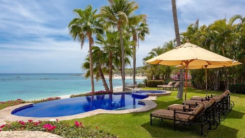 Villa Pacifica - Stunning ocean view from pool and patio