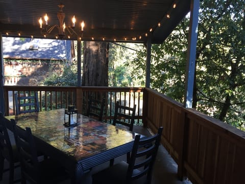 Covered Dinning Patio