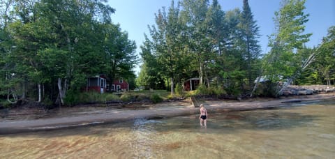 Directly on Lake Superior