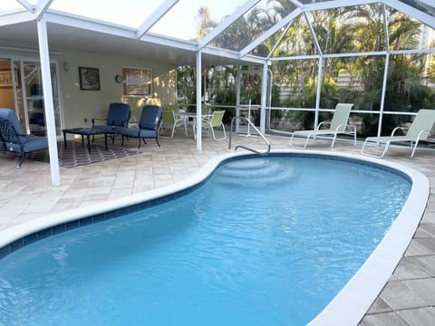 Covered Lanai for outdoor enjoyment rain or shine!
