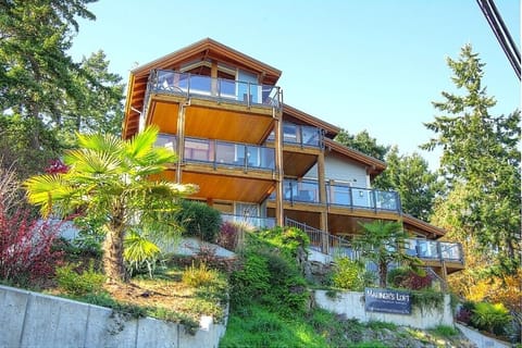 Welcome to Mariner's Loft on Salt Spring Island 