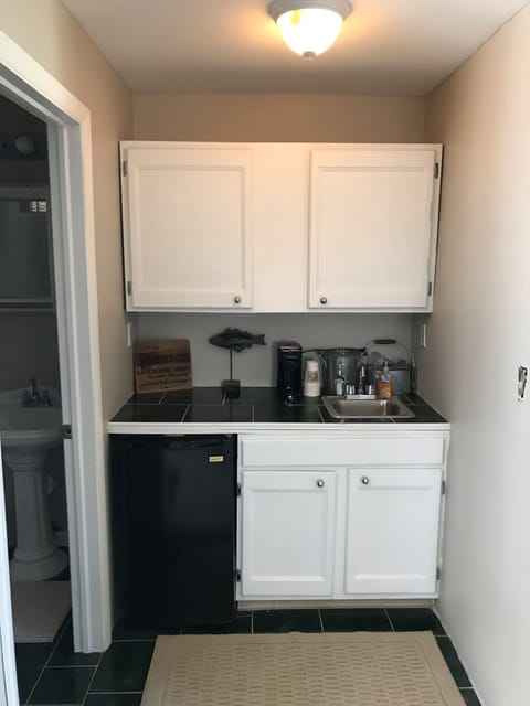 Kitchenette in the bunk room. 