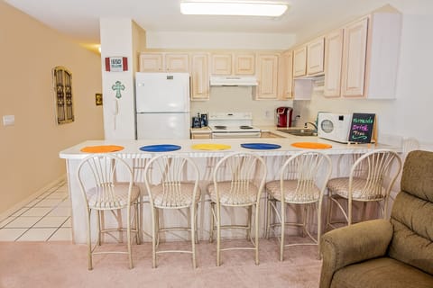 Large kitchen bar seats 5.  Well equipped kitchen includes Keurig coffee maker.