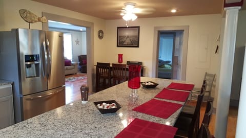 Kitchen/Dining