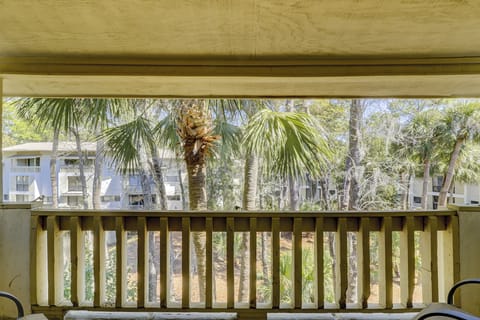Master Bedroom Private Balcony - Enjoy beverages from your private 2nd floor balcony
